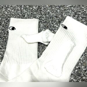 Viral TikTok Magnetic Holding Hands Socks Bundle White